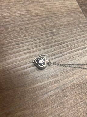 Hot Topic Silver Heart Pendant Necklace - Accessories Jewelry